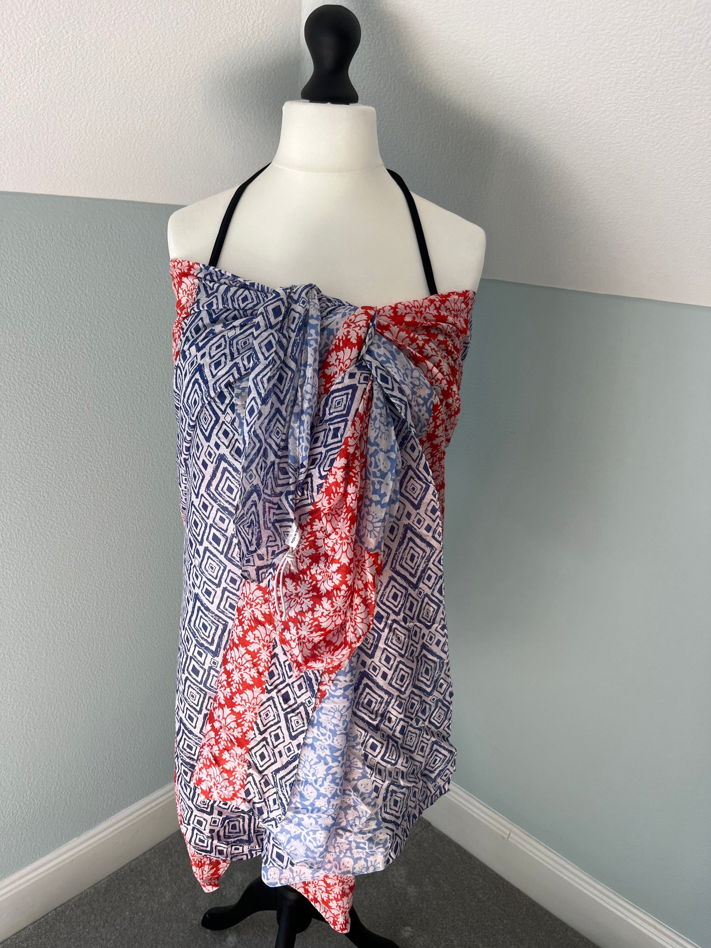 Lightweight cotton scarf/sarong -Floral & Diamond Print pattern