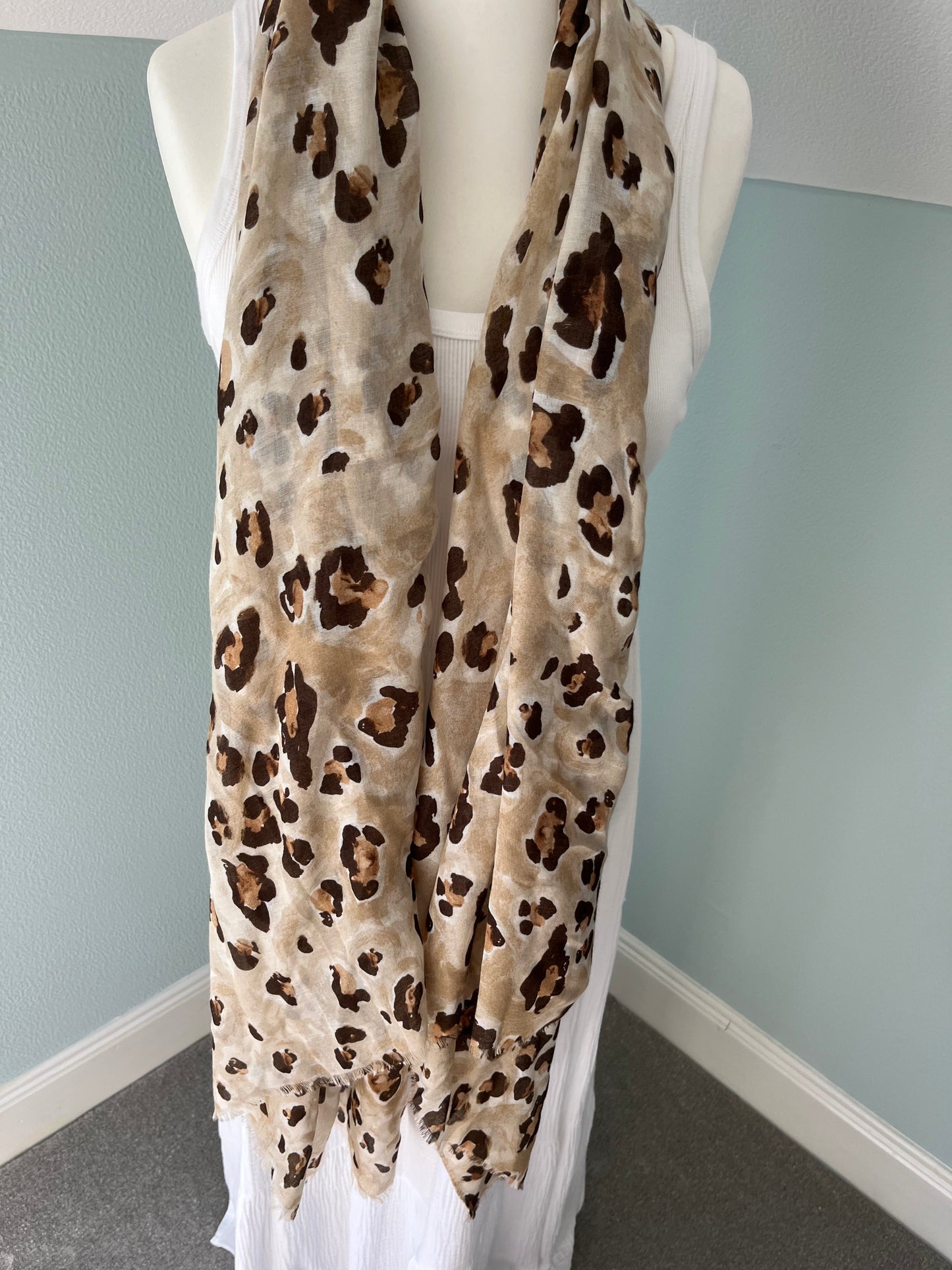 Lightweight Scarf - Animal print in cream and brown