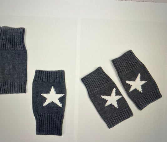 Wristwarmers with star