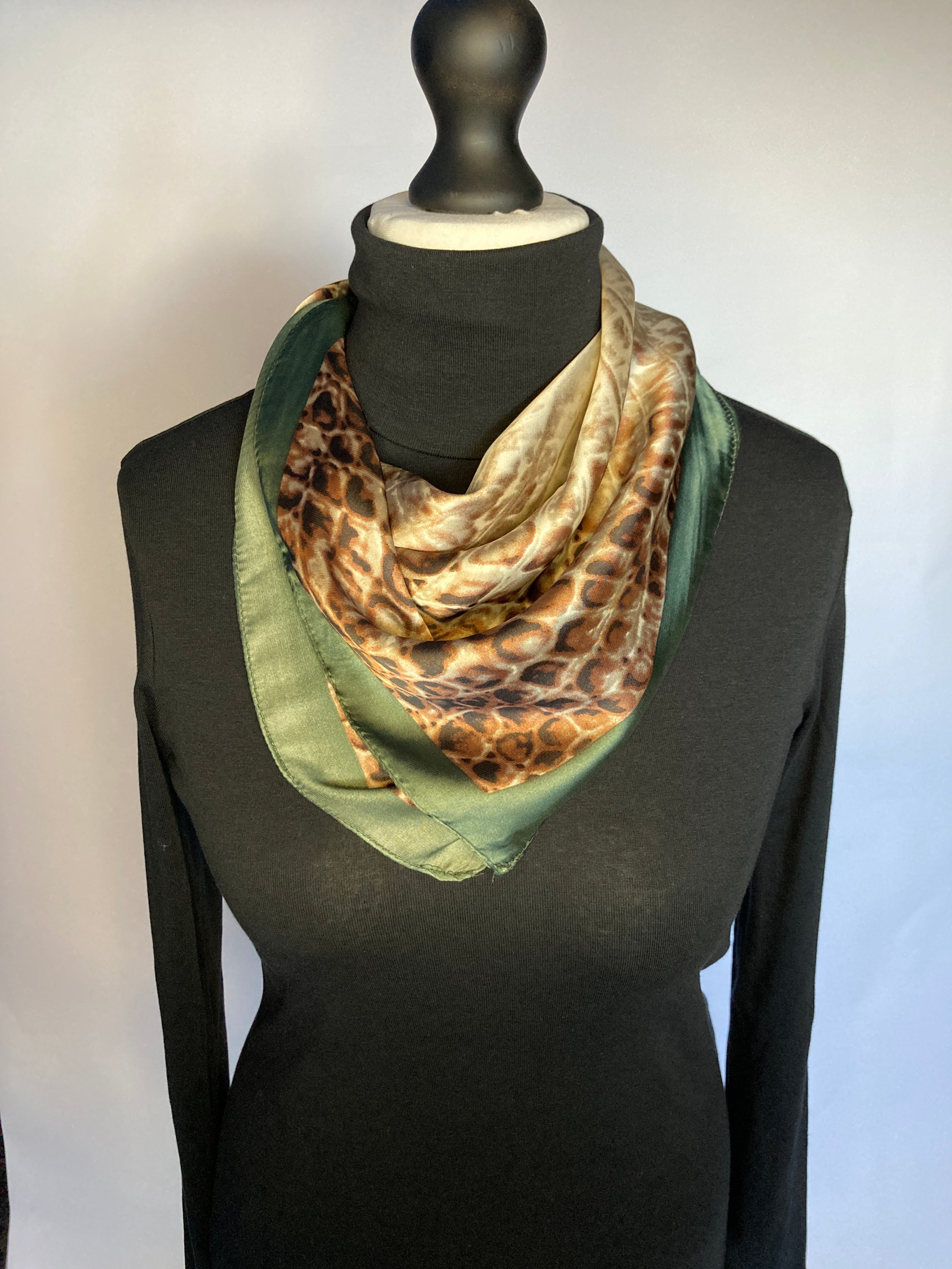 Small best sale square scarf